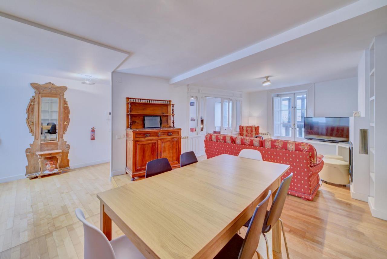 Navas I Apartment ปัมโปลนา ภายนอก รูปภาพ