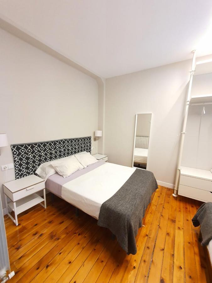 Navas I Apartment ปัมโปลนา ภายนอก รูปภาพ